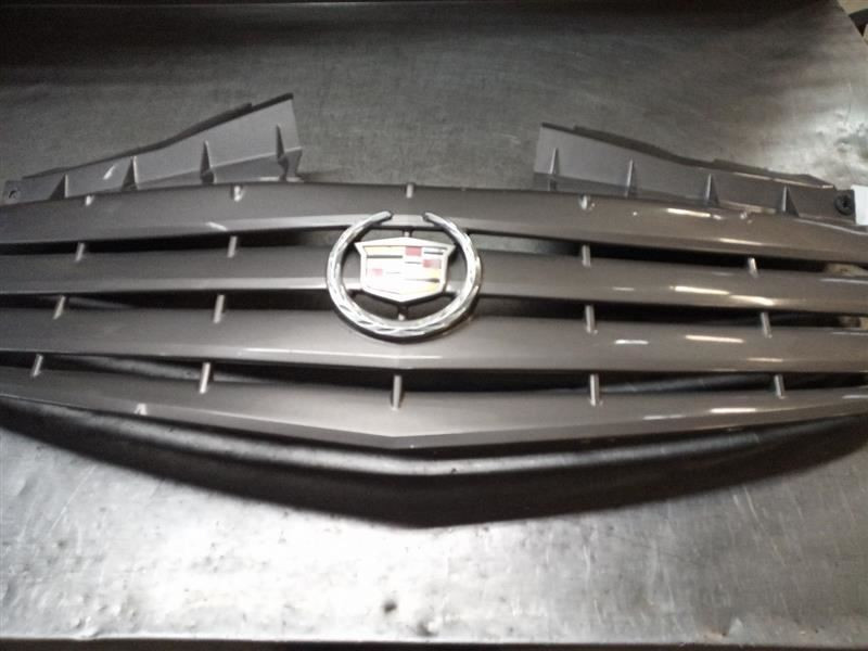 2003 Cadillac CTS Front Grill Grille OEM 8425123