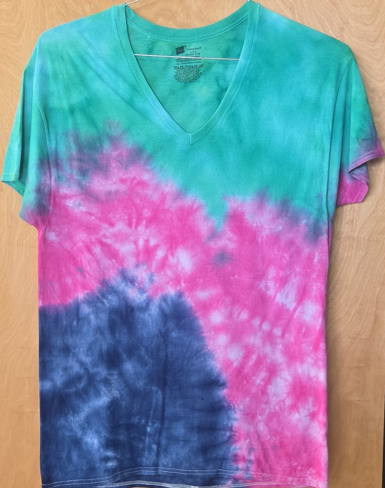 Hanes Tie-Dye V-Neck Men's T-Shirt L Cotton Jersey Tagless Short Sleeve