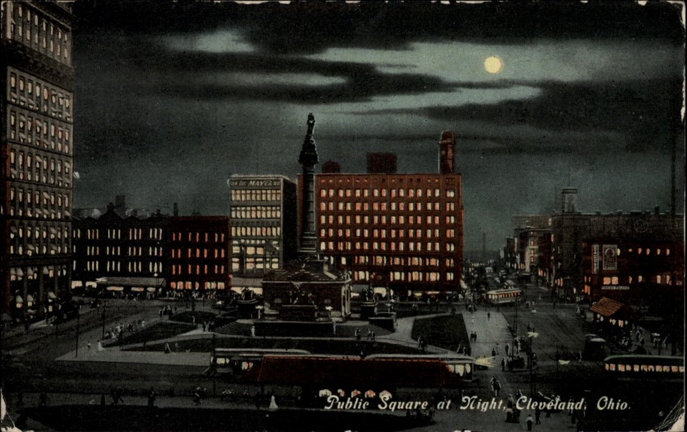 Public Square Cleveland Ohio Night view vintage postcard a227