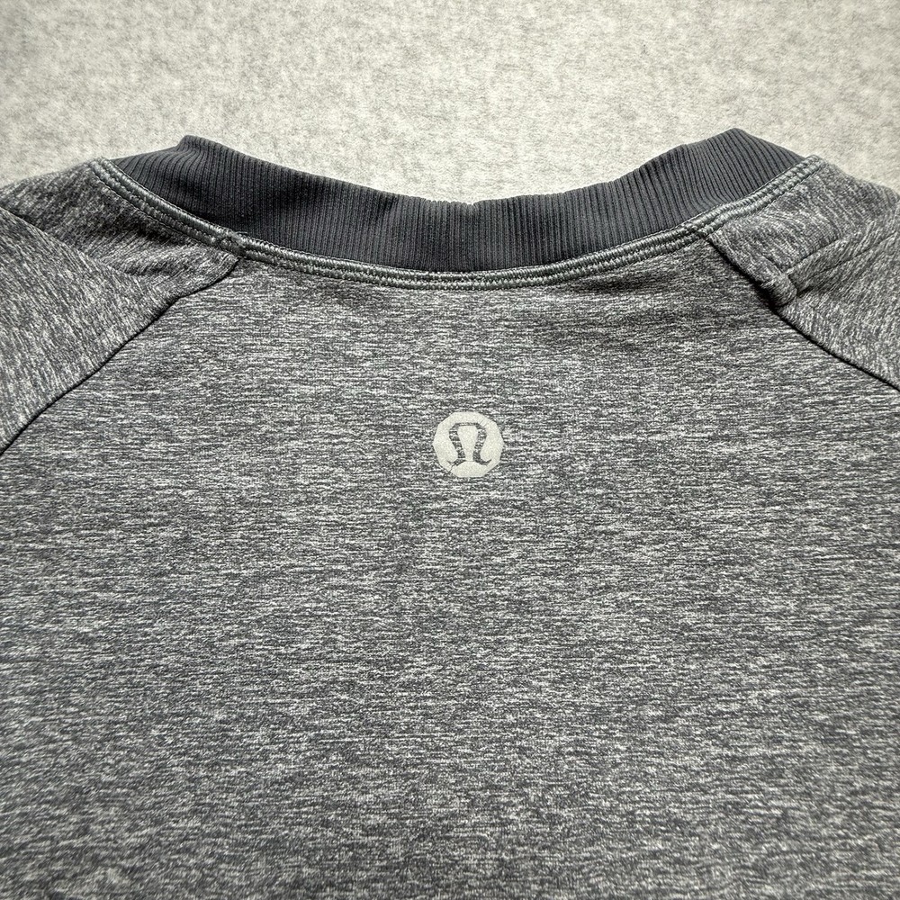 Lululemon Crew Neck T-Shirt Mens Size L Gray Heather Long Sleeve Pullover Shirt