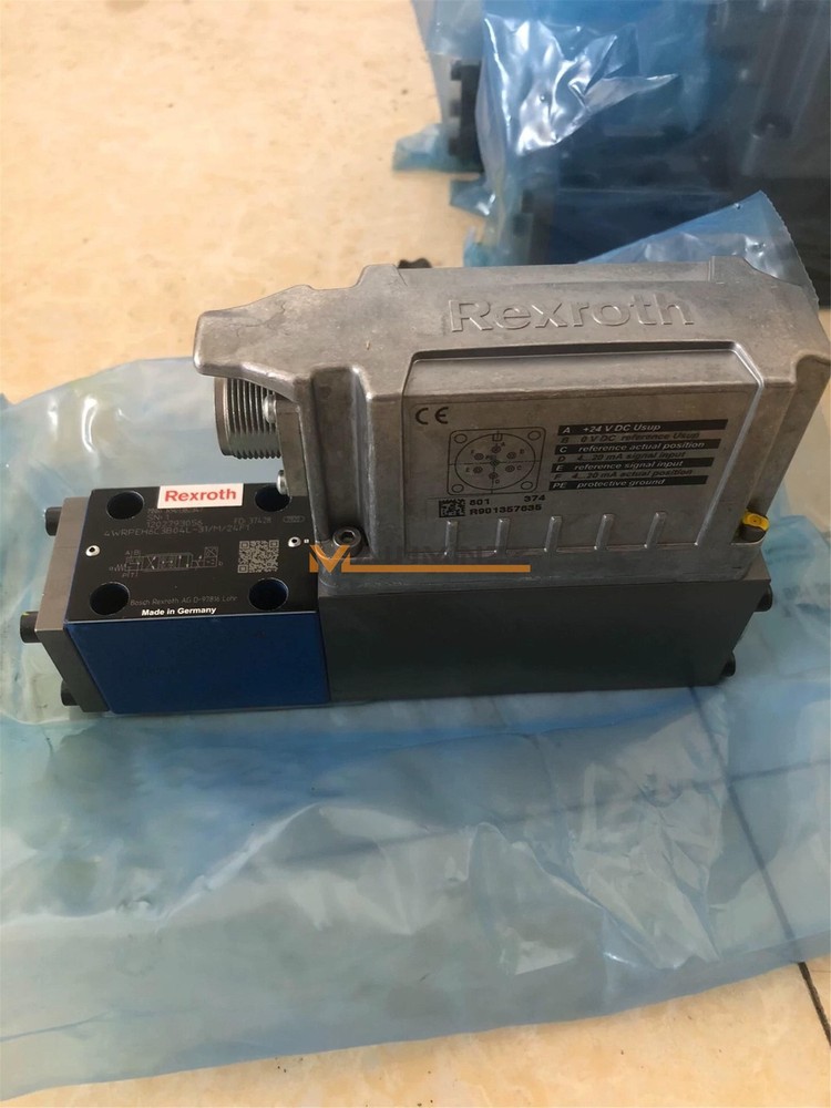 NEW 1PCS Rexroth R901382347 4WRPEH 6 C3 B04L-3X/M/24F1 proportional valve