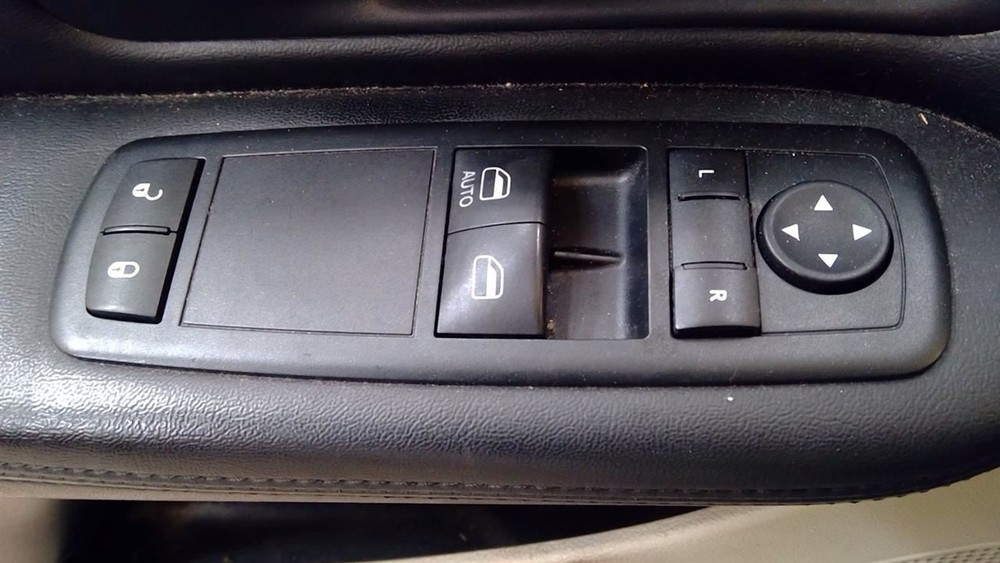 Driver Front Door Switch Driver's Master Fits 12-16 CARAVAN 6383629