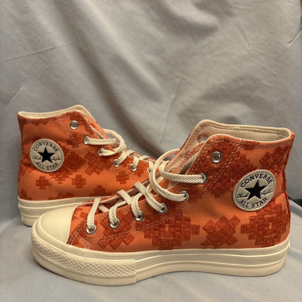 Converse Women Size 10 Mantra Orange All Star Chuck Taylor Lift Platform Sneaker
