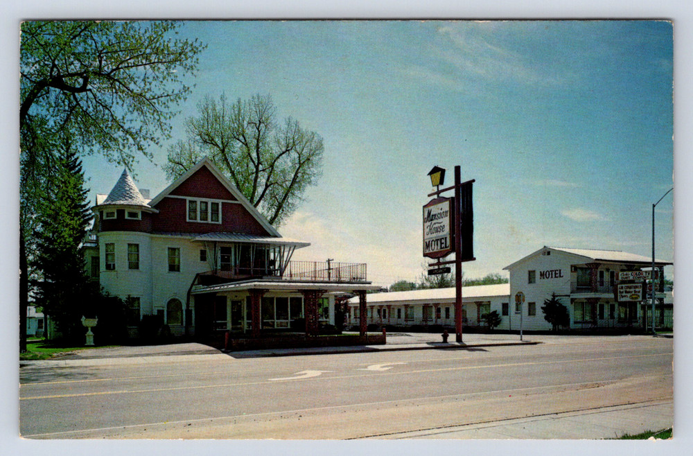 Vintage Mansion House Postcard Buffalo Wyoming