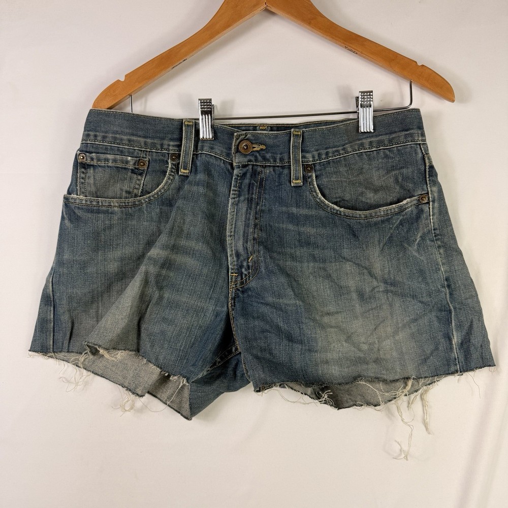Vintage Y2K Levi’s 527 Low Bootcut Jean Shorts Women’s Size 32 Blue Cut Off