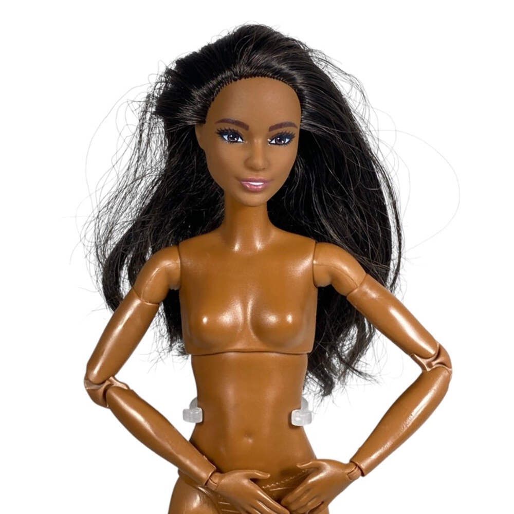 2021 Made to Move Barbie #GXF06 Doll