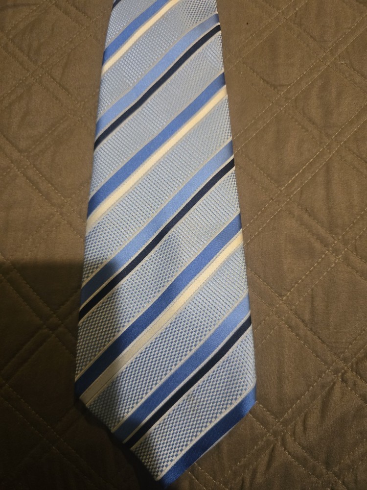 Men's Giorgio Armani Blue White Stripe 100% Silk Neck Tie Necktie