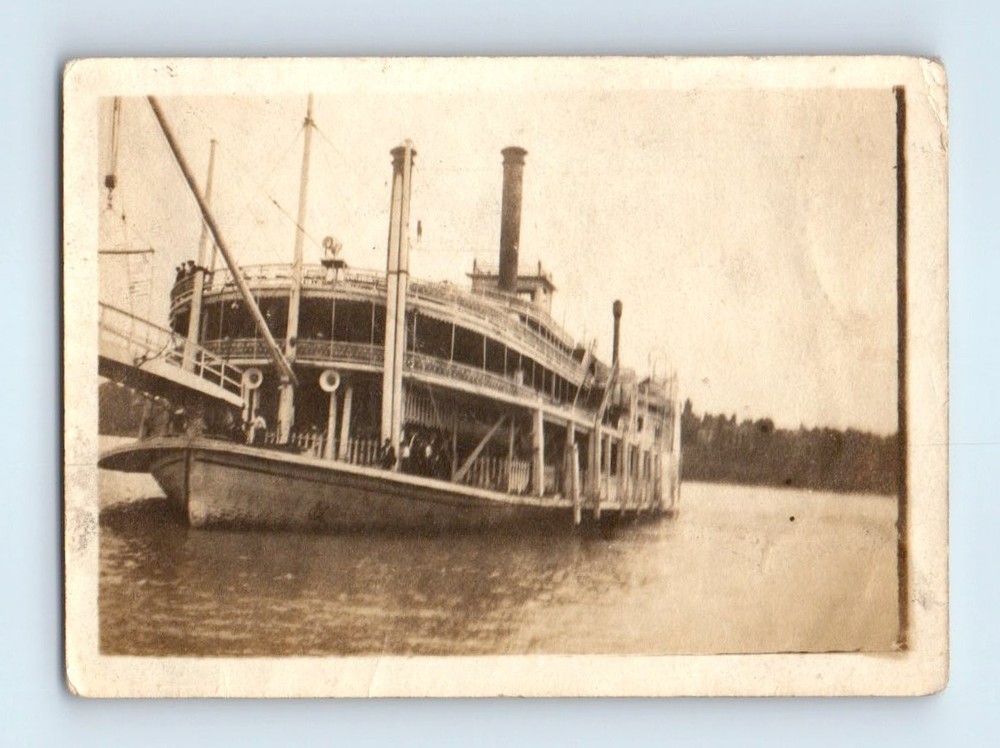 Old Vintage Photo STEAMBOAT STEAMER PASSENGER FERRY ON RIVER AT DOCK SNAPSHOT
