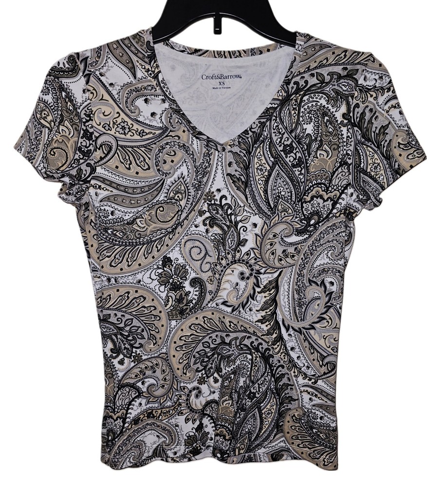 Croft & Barrow Multicolored Paisley Short Sleeve V-Neck Shirt Women's Size XS