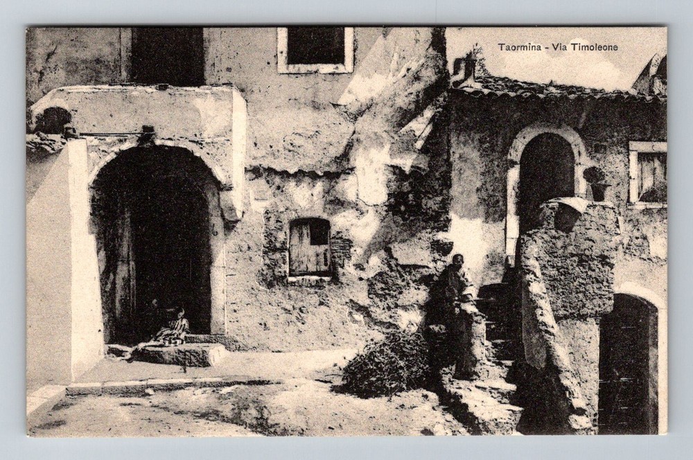 Italy- Taormina Timoleone Street Scene Old PC Postal Card View Vintage Postcard