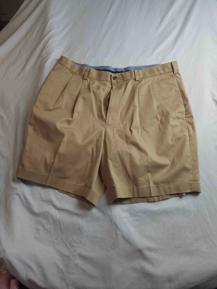 Brooks Brothers Lightweight Advantage Chino Shorts Mens Size 40 Tan Pleated