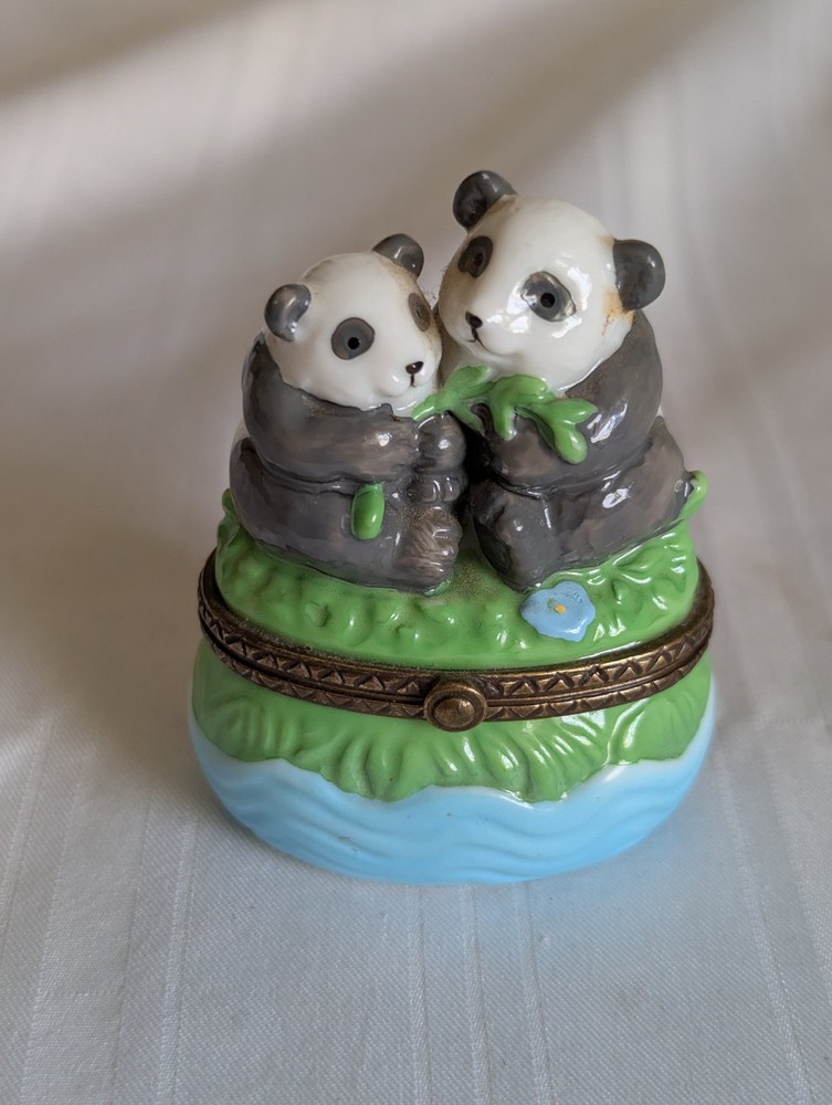 Midwest Cannon Falls panda hinged lid trinket box porcelain