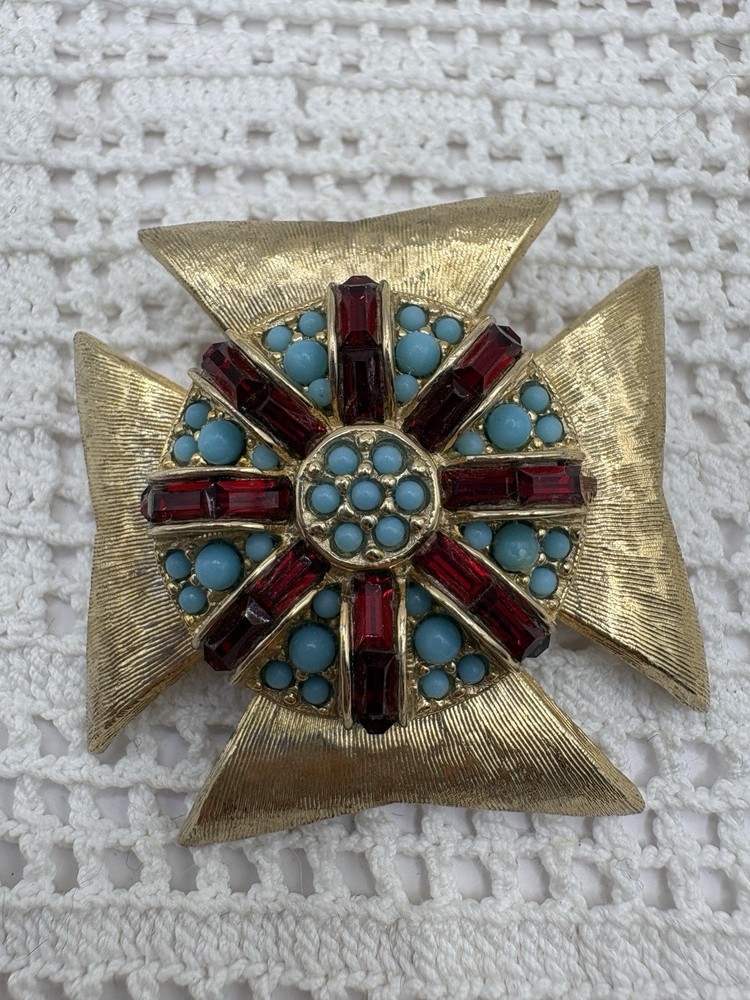 Vintage Maltese Cross Turquoise Glass Red Rhinestone Goldtone Brooch 1.5”