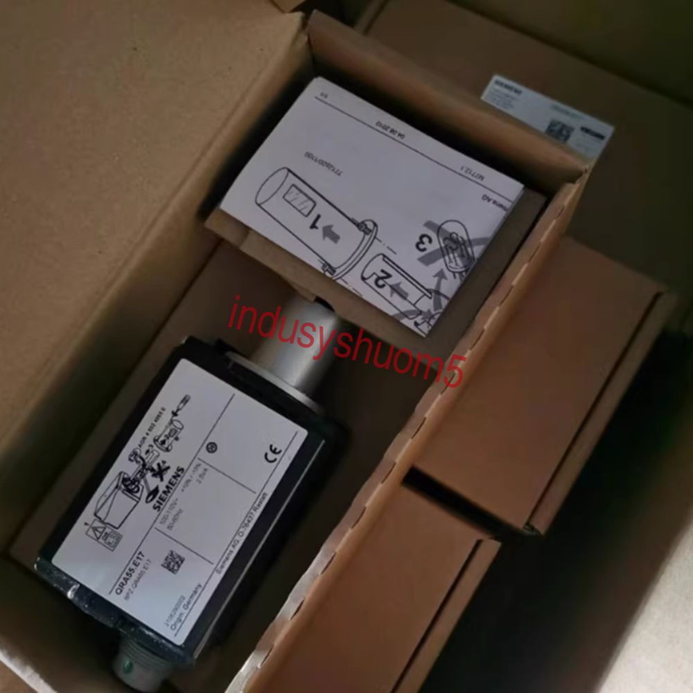 New In Box SIEMENS QRA55.E17 Flame Detector 110V