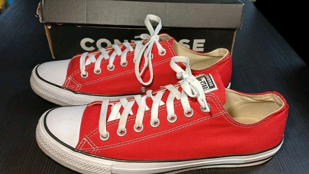 Converse All Stars Ox Low Top Sneakers Red Mens Size 10.5 M9696 w/ Box