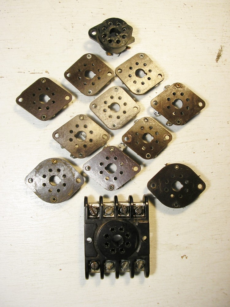 Lot of 12 Bakelite 8 Pin Tube Sockets, Used, Breadboard, Amphenol, EBY