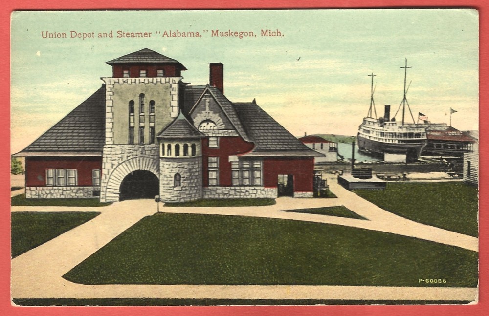 UNION DEPOT and STEAMER S.S. ALABAMA, MUSKEGON, MICH. – c. 1915 Postcard