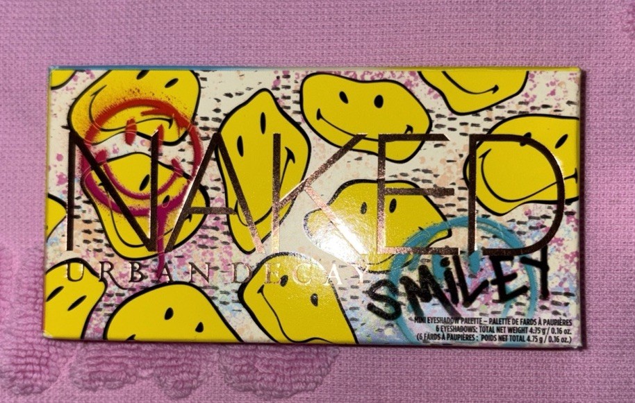 Urban Decay Naked x Smiley Mini Eyeshadow Palette – Naked Mucho Happy – New