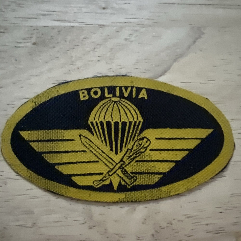 PARACHUTE BADGE, BOLIVIA,  GOLD INSIGNIA  Patch