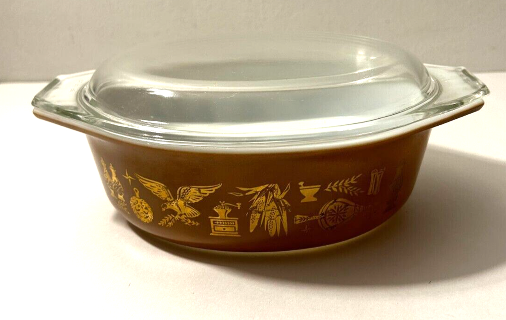 Pyrex Glass #043 Early American Pattern Casserole Dish W/ Lid 1-1/2 Qt
