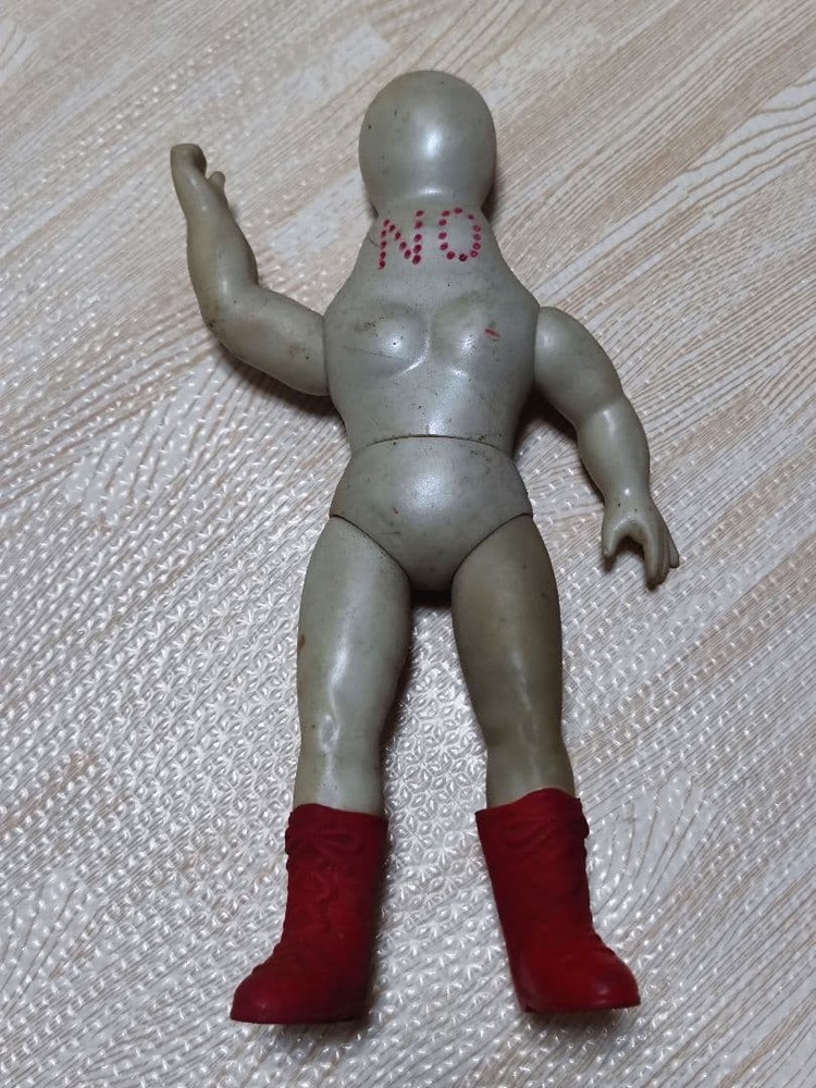 Nakajima Seisakusho Tiger Mask Villain Wrestler Mr. No Pink Showa Sofubi #3c35e1