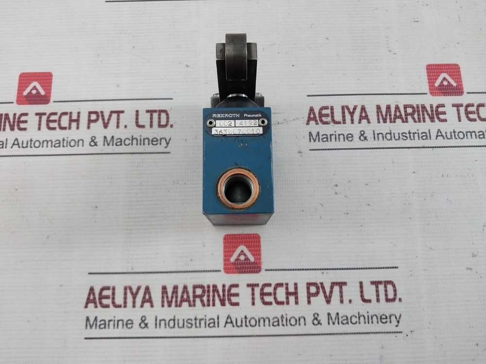 Rexroth 3630070010 Pneumatic Directional Valve with Roller