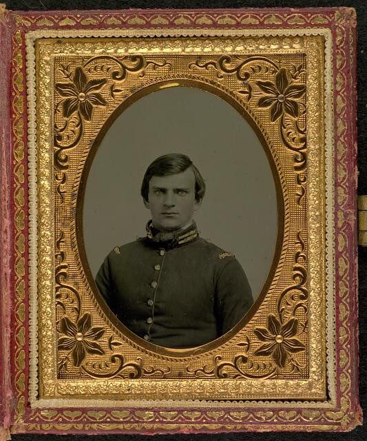 Unidentified Confederate Soldier 1861-1865 Civil War Portrait Uniform