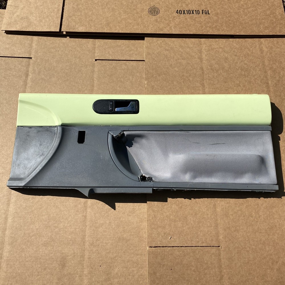 1998-2010 VW Beetle Door Panel Top Trim Right Passenger Green Volkswagen *Parts*