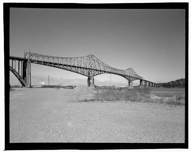Photo:Coos Bay Bridge Oregon 1930s Steel Truss Bridge Perspective View