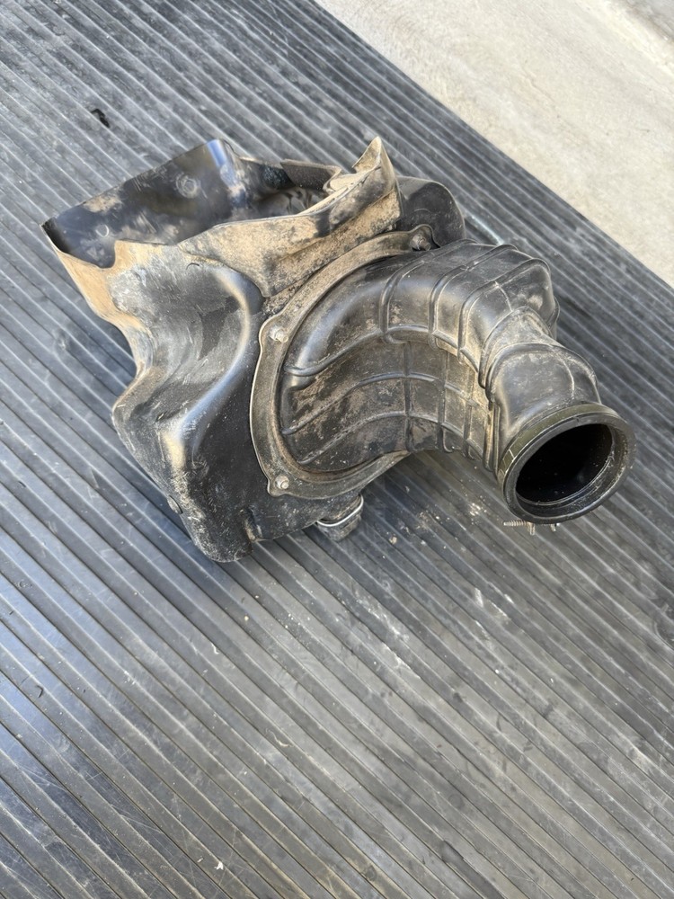 Yamaha YZ125 YZ 125  Airbox Filter Box Ram Air engine Motor OEM GENUINE 1990