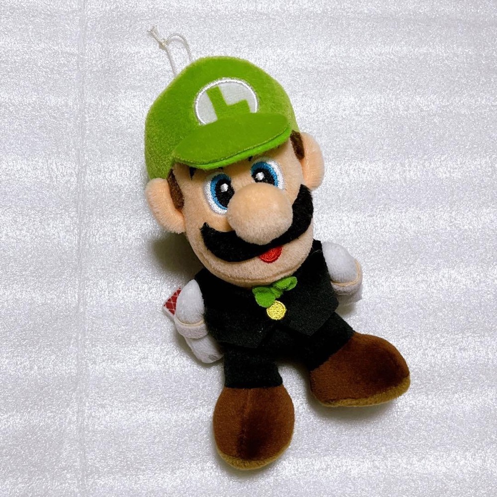 2007 Super Mario Casino Dealer Luigi Plush Banpresto Nintendo Japan Collectible