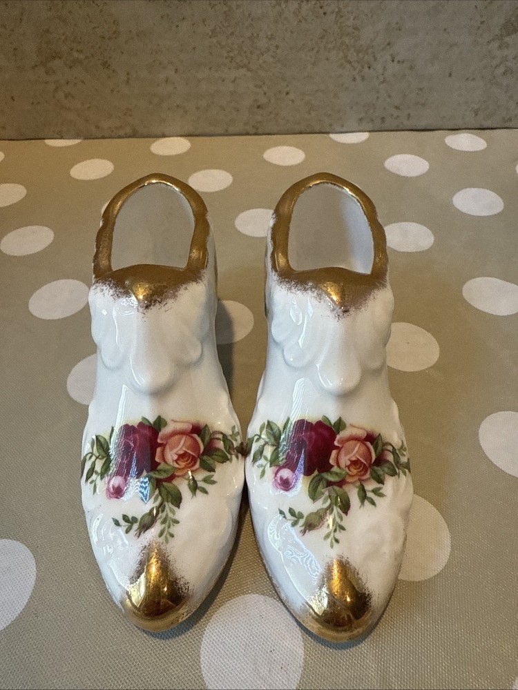 VINTAGE Royal Albert Old Country Roses Pair Of Shoes Fine Bone China