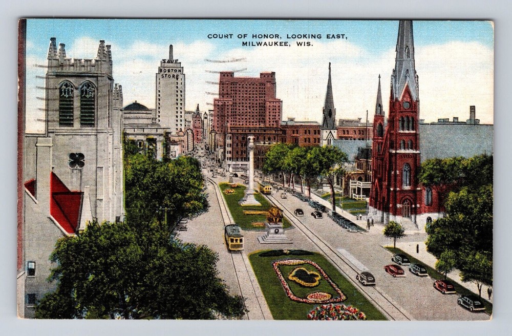 Milwaukee WI-Wisconsin, Court Of Honor, Looking East, Vintage c1952 Postcard