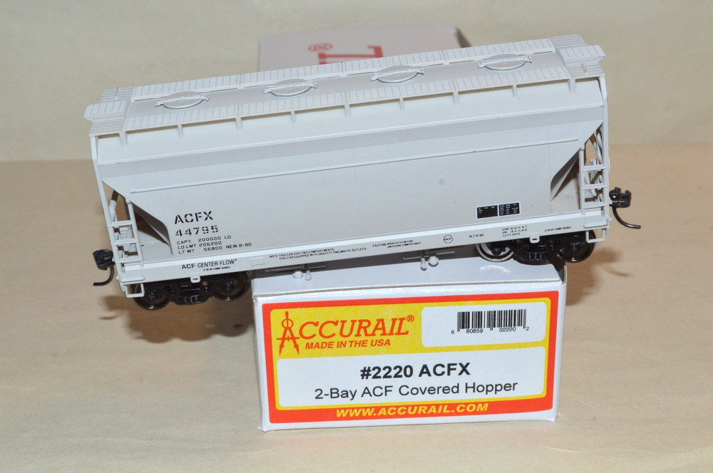 HO scale Accurail ACFX Lease ACF 2 bay covered hopper car train MW KD's