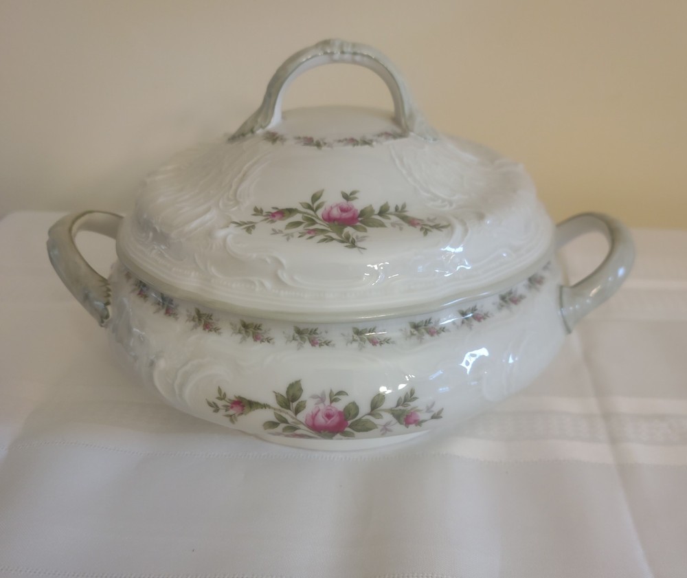 Rare Rosenthal Sanssouci Rose Ivory No Gold Trim Covered Vegetable Dish