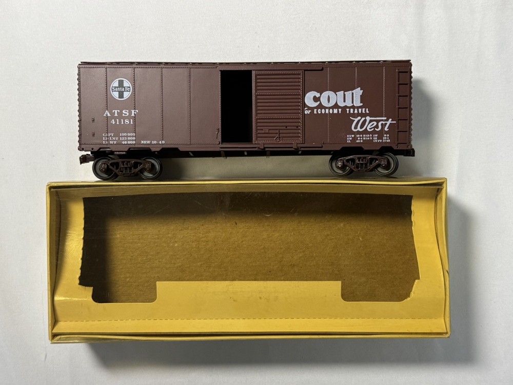 Vintage American Models S Gauge ATSF Santa Fe “Scout West” Box Car #41181 w/ Box