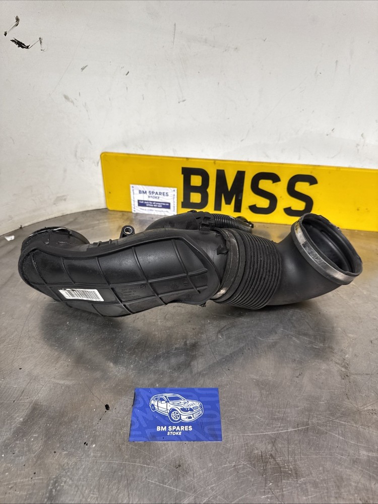 BMW 3 Series E9X Turbo Intercooler Charge Air Pipe Hose 7807493