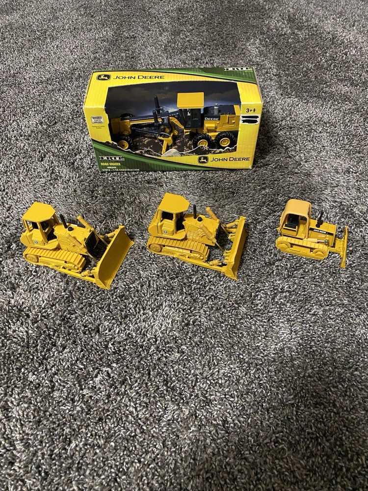 ERTL 1:50 JOHN DEERE METAL DIECAST DOZERS AND GRADER LOT MINT CONDITION