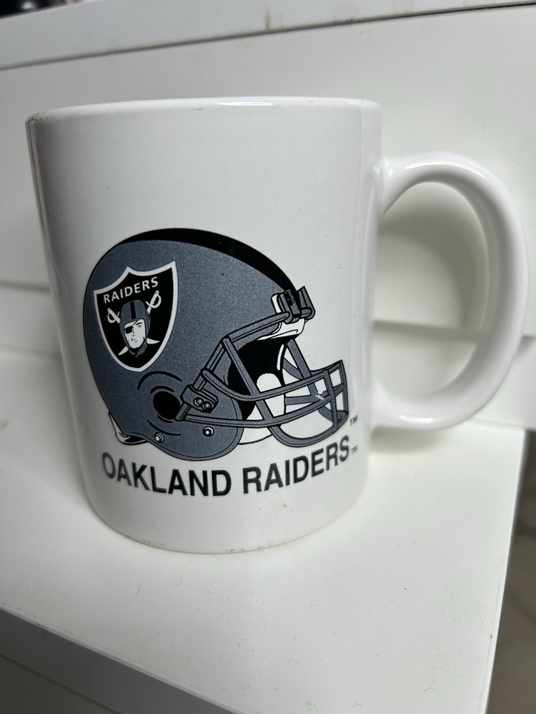Vintage Oakland Raiders NFL Football Coffee Mug Las Vegas Memorabilia