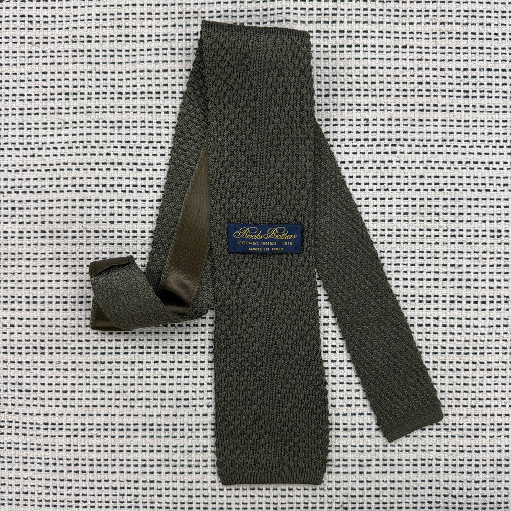 Brooks Brothers  Knit Tie Silk Plaid Design Men Olive Green Color Made In Italy