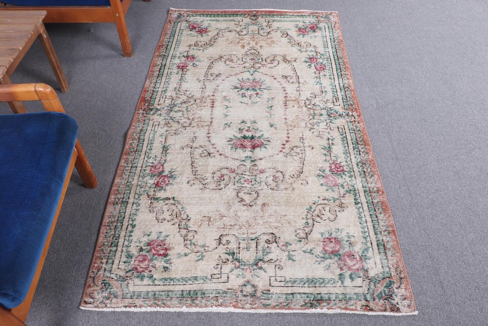 Vintage Accent Rug 3,5x6,2 ft (106x189 cm), Turkish Red Ombré Wool Rug