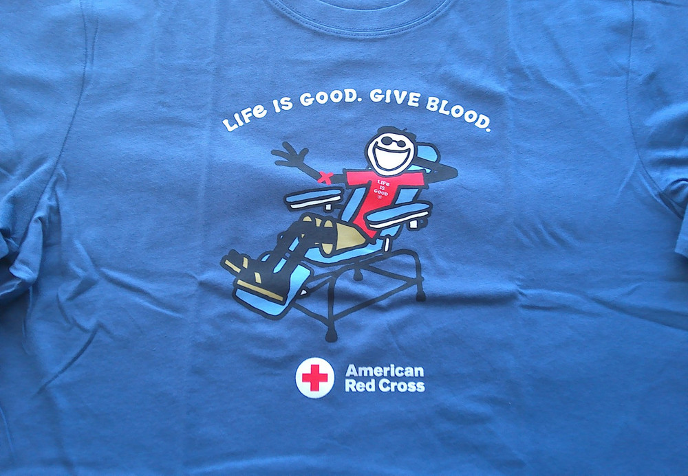 Life Is Good American Red Cross Give Blood  Graphic T-shirt size Small