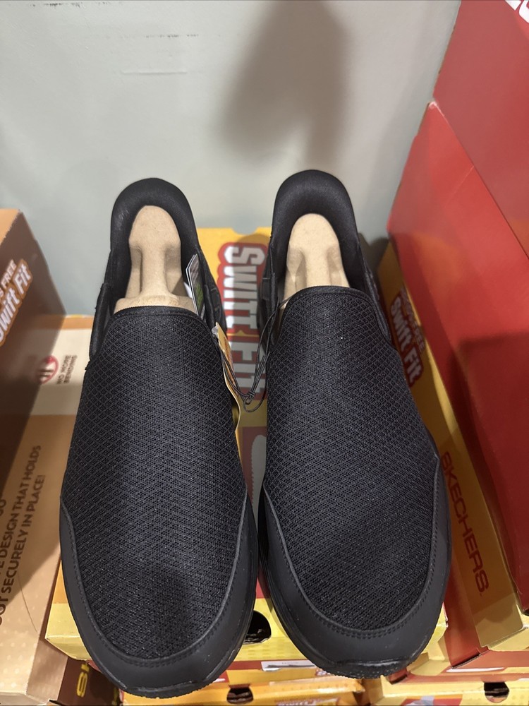 Skechers Swift Fit Black Size 8 1/2 New With Box Memory Foam