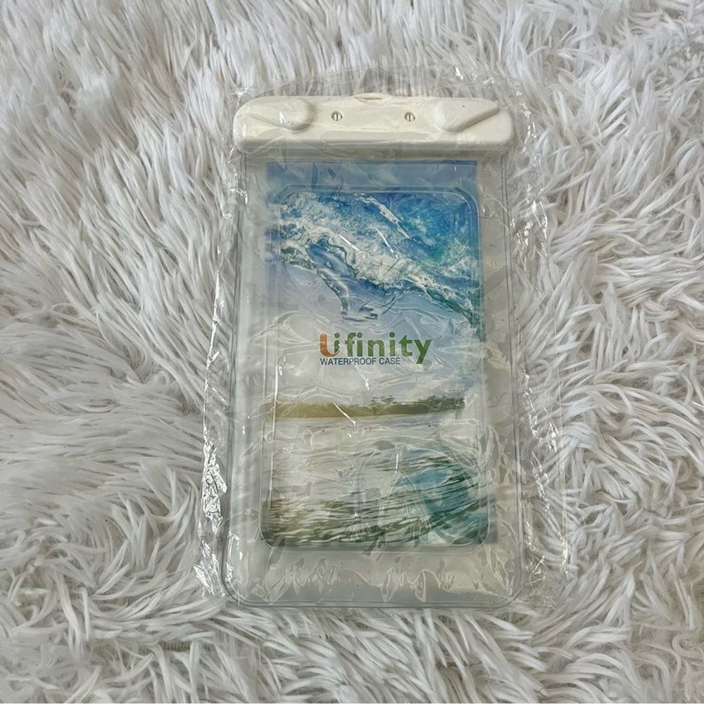 Waterproof phone case ideal for waterparks cruises vacations swimming activities