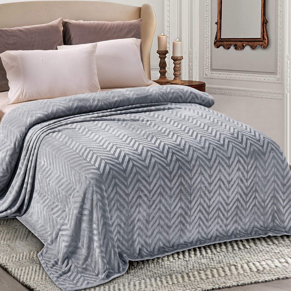 Flannel Fleece Queen Size Bed Blanket, Soft Velvet Lightweight Bedspread Plus...