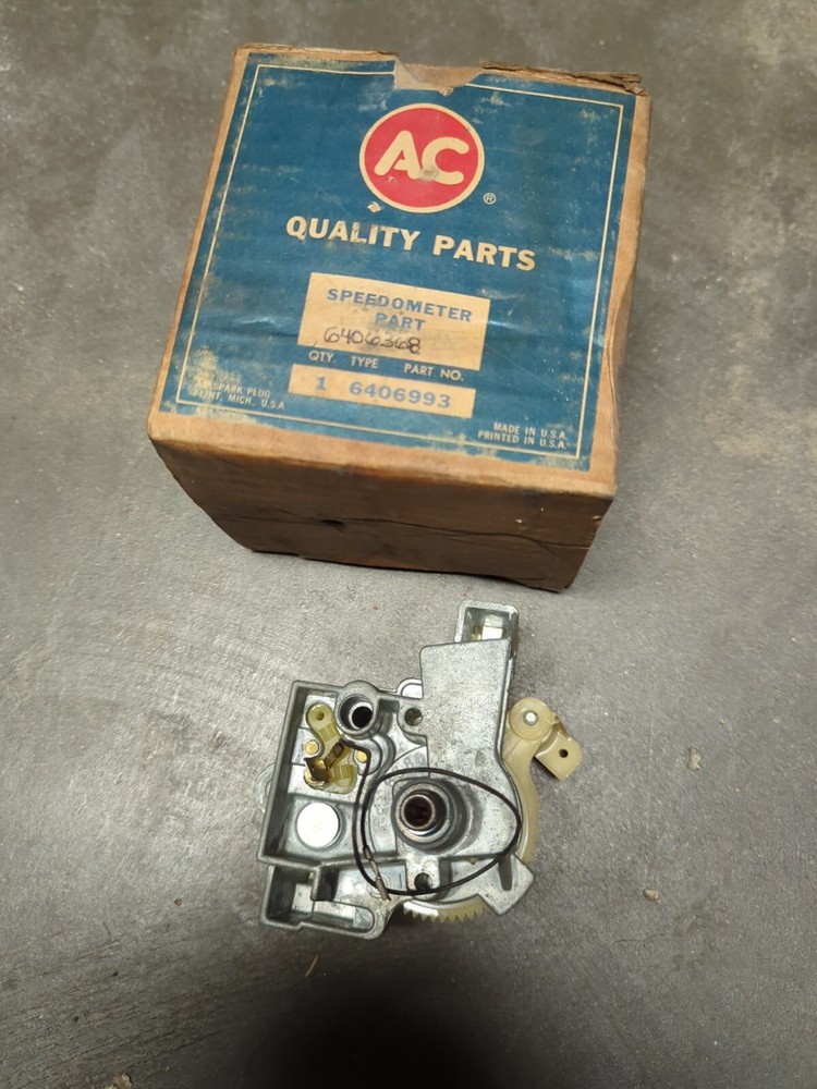 NOS GM 63 Buick Speedometer Frame 1963 6406993 Gauge Dash Odometer Type AF