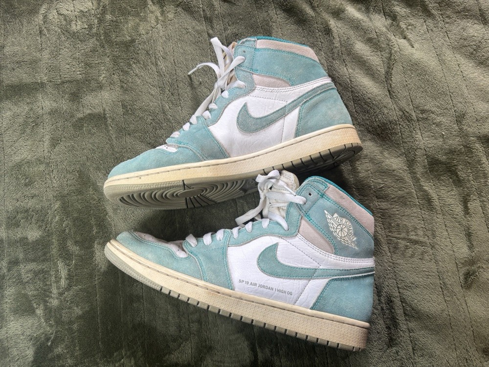 Nike Air Jordan Retro 1 High OG Turbo Green 2018 Size 10.5 Authentic Basketball