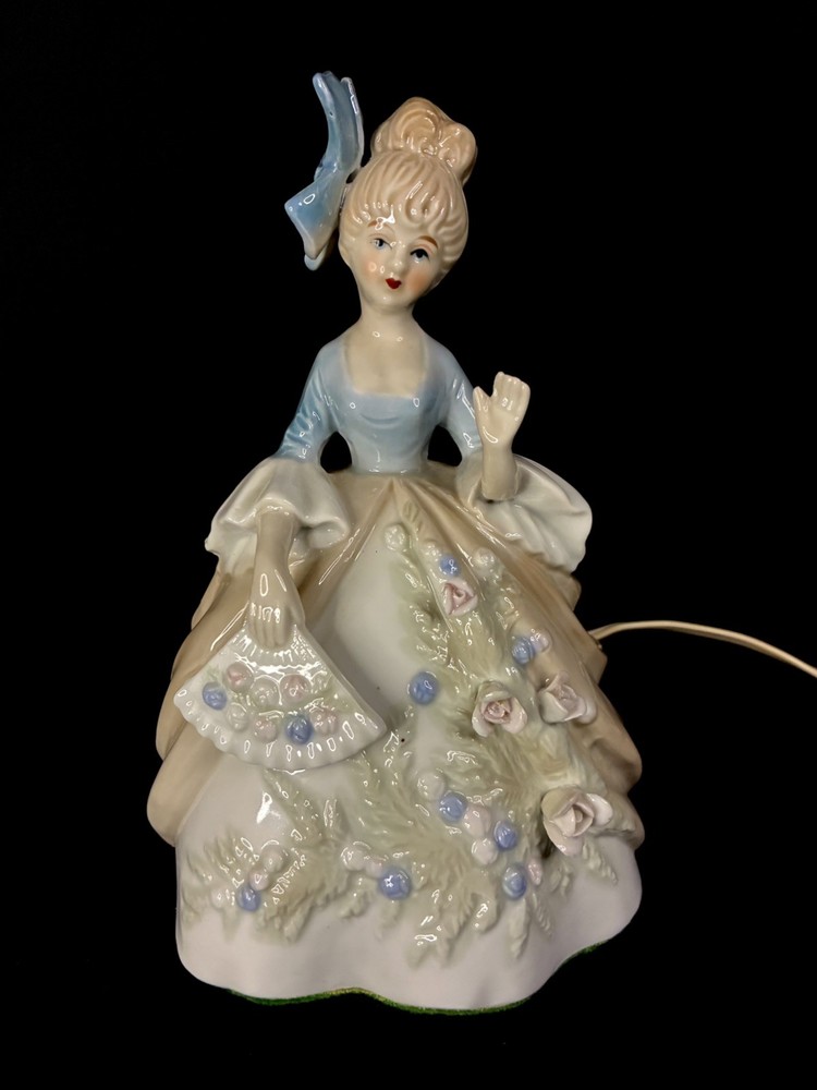 LAMP porcelain WORKS Vintage rococo-georgian-marie-antoinette-style lady UNIQUE