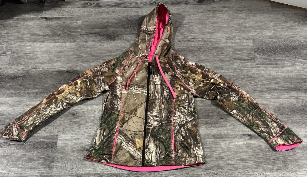Women’s Realtree Pink And Camo Zip Up Sweatshirt Size Small