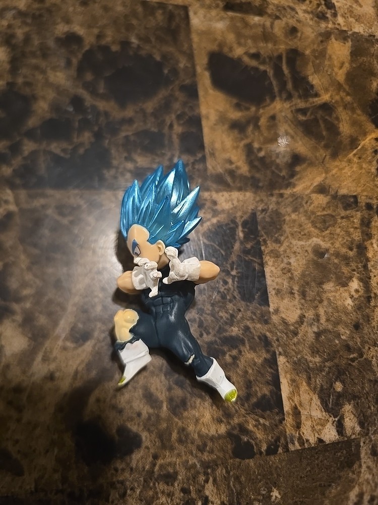 Dragon Ball Adverge Super Saiyan Blue Vegeta 2.5-Inch Mini Figure